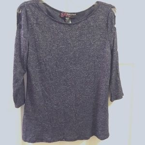 Peck & Peck top with open sleeves.